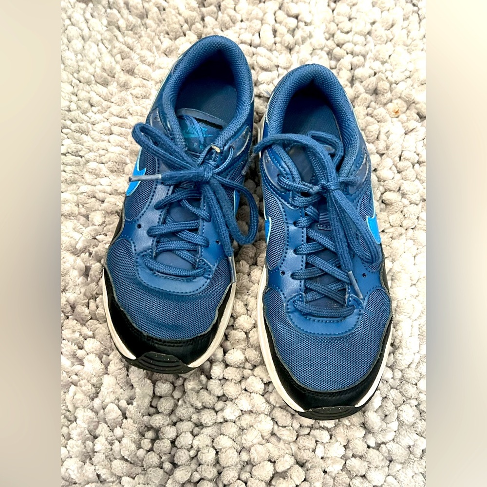 Boys blue Nike sneakers-Size 4